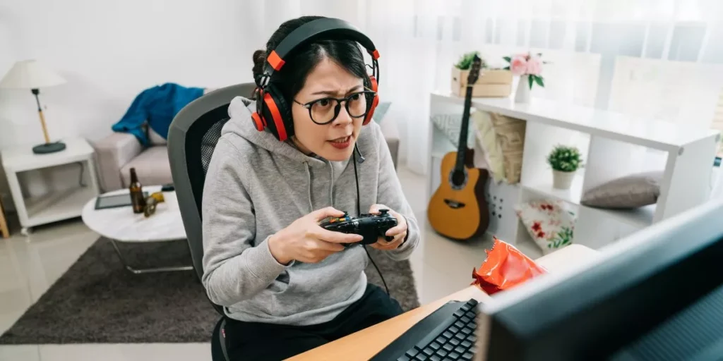 How Long Do Gaming Headsets Typically Last?